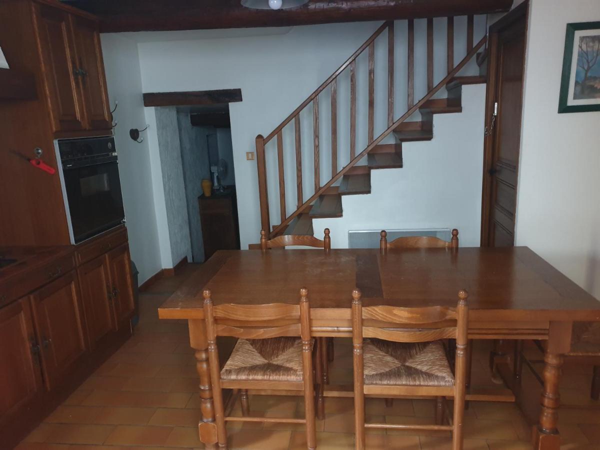 Maison De Village De 98 M2 Typiquement Provencale Pierrevert Экстерьер фото